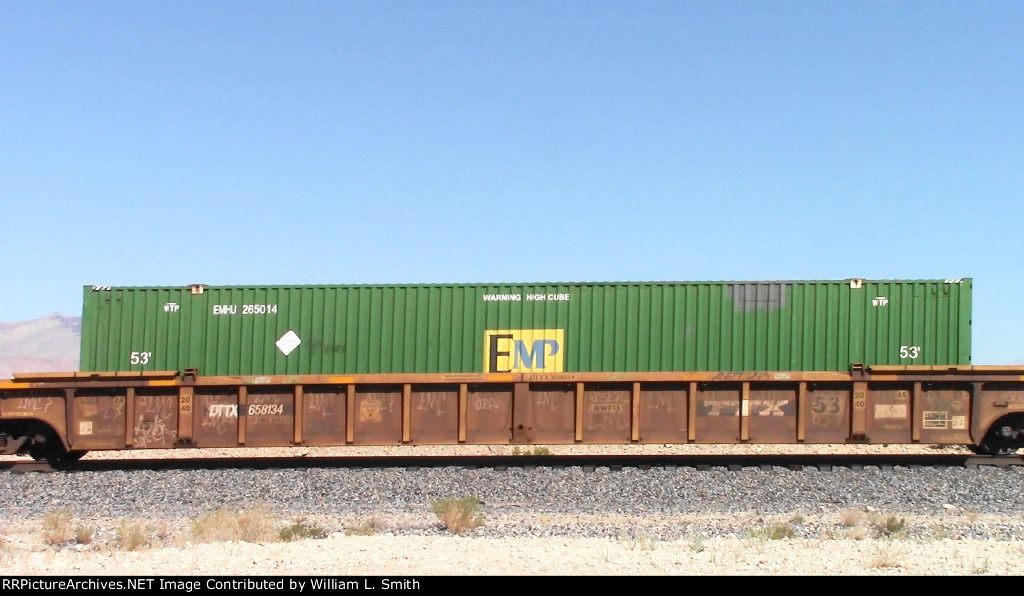 WB Unit Container Frt at Erie NV -123